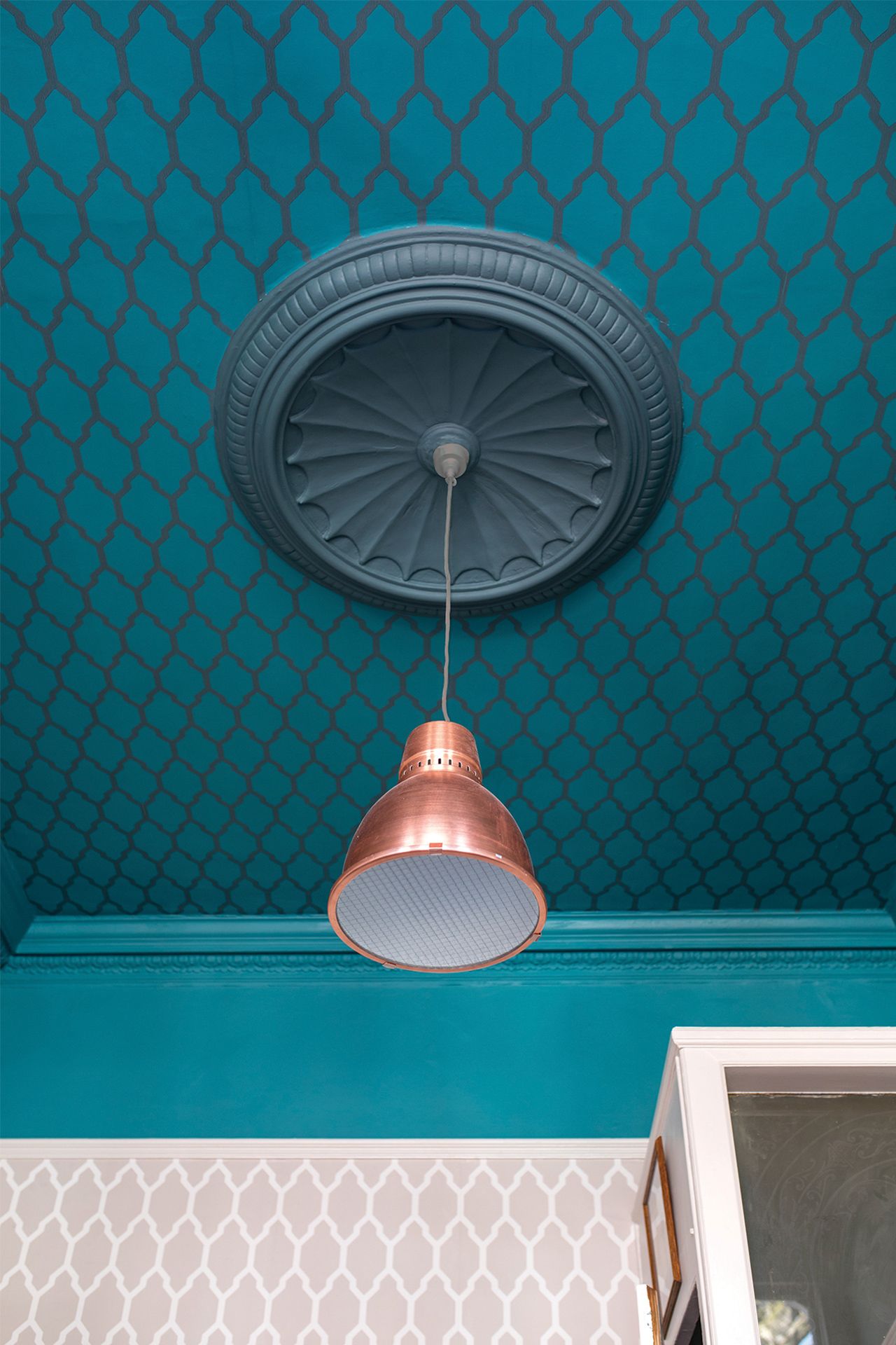 Ceiling Tessella BP 3608 Ceiling rose Inchyra Blue No.289 Estate Emulsion Woodwork Vardo No.288 Estate Eggshell Wall...