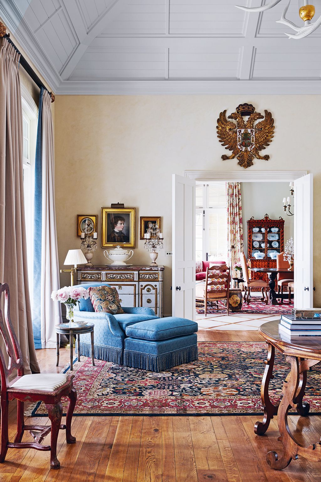 A respected proponent of the English country house style this talented interior designer has a very dedicated client...