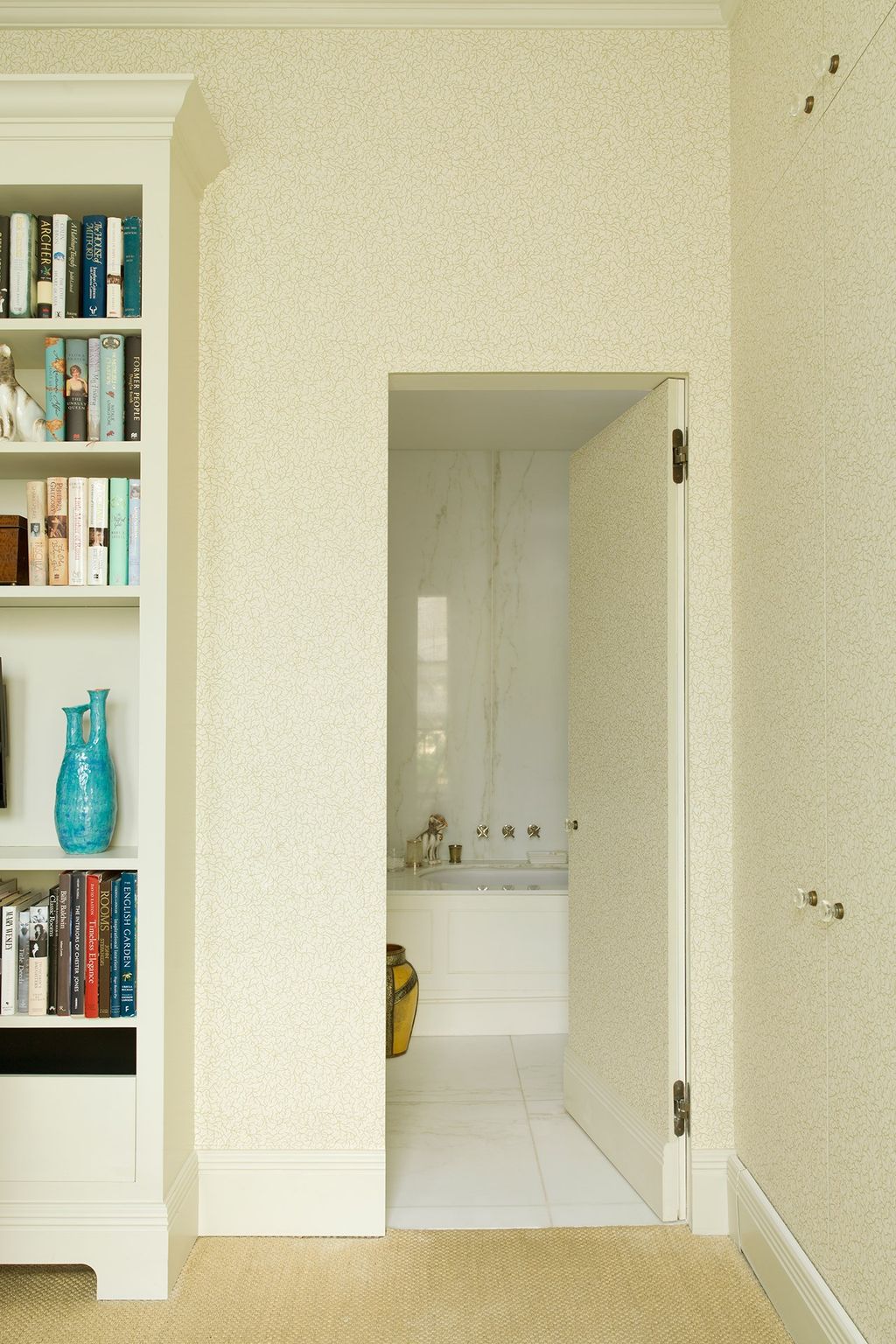 En Suite At Home Pimlico Garden Square Flat | Real Homes