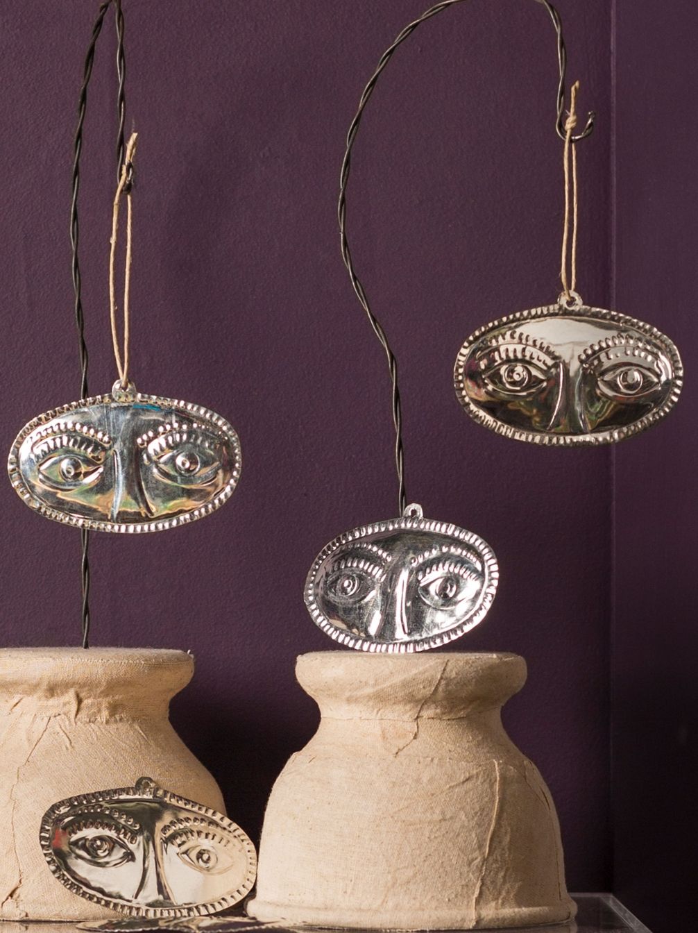 Image may contain Lee Smith and Bronze