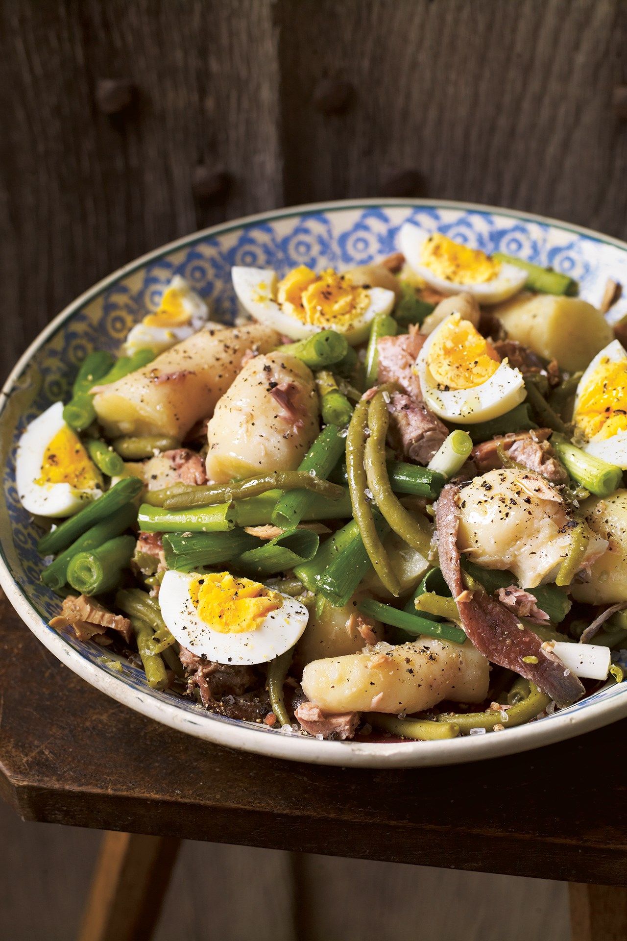 Image may contain Food Dish Meal Plant Produce Vegetable Bean Platter and Green Bean