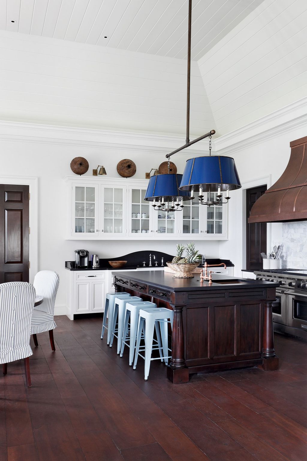 White and Dark Wood Kitchen | Kitchen Design Ideas