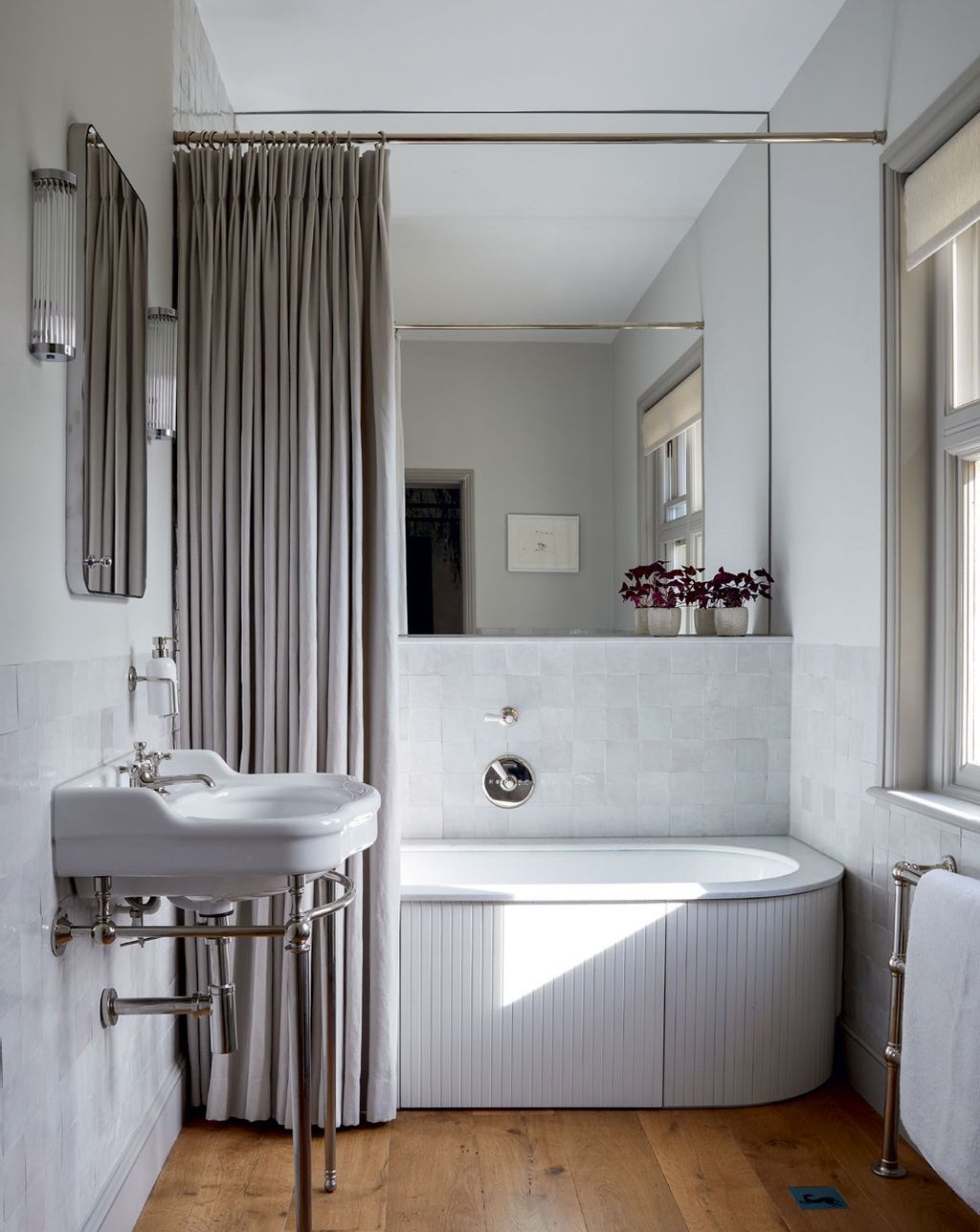 Image may contain Indoors Room and Tub