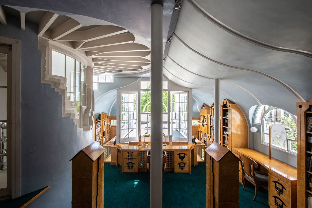 The Architectural Library is Charles study with a tentlike roof painted to be the sky it is a ‘City of Books designed so...