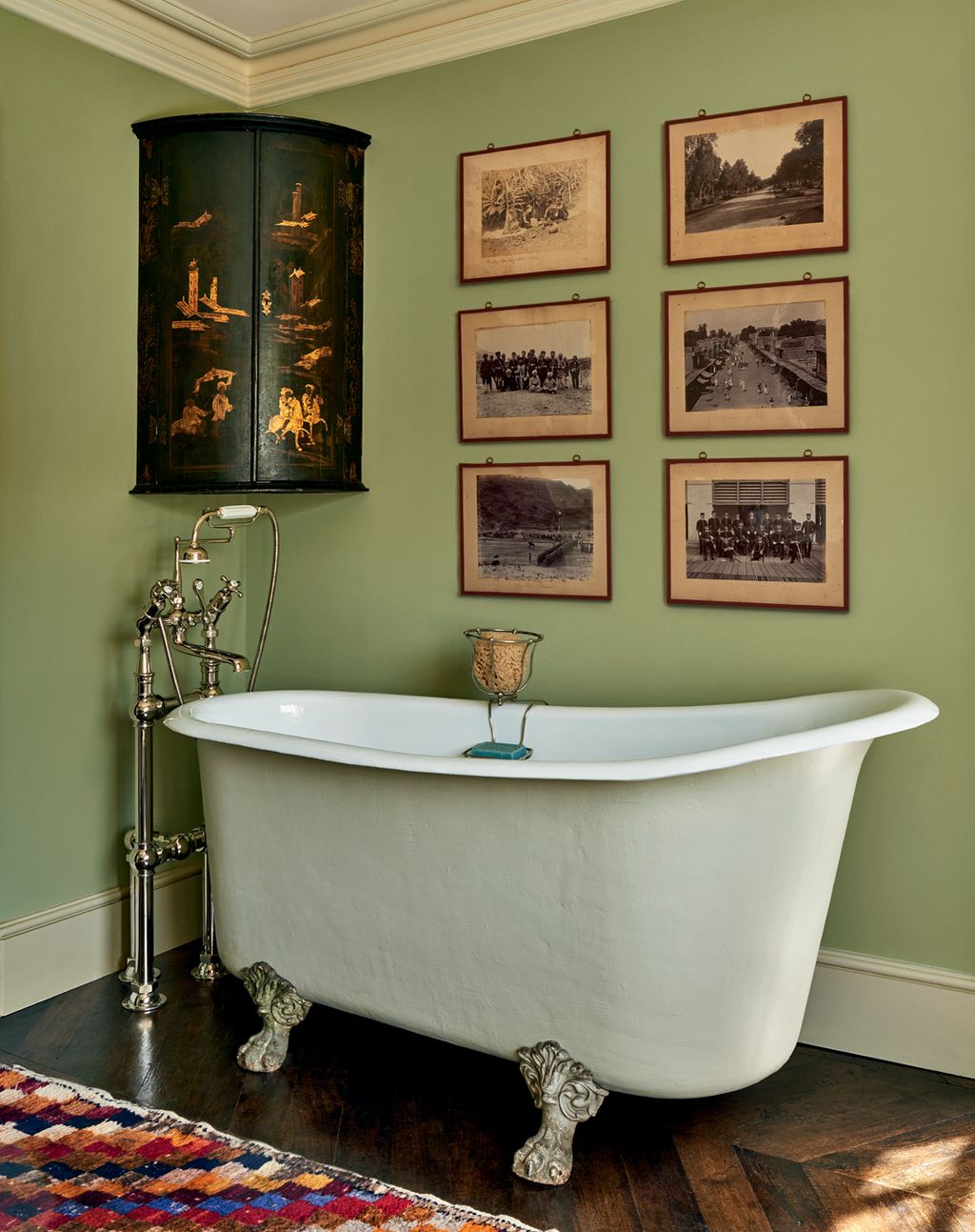 Max created an enfilade incorporating the main bedroom the dressing room and this bathroom where walls in Edward Bulmers...