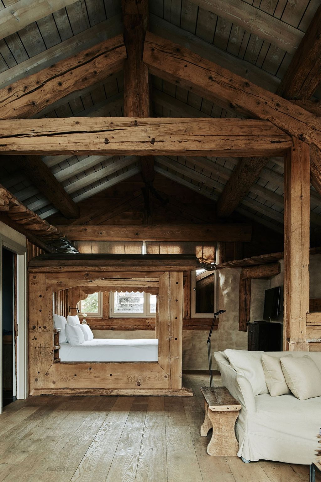 Chalet Bedroom | Bedroom Design Ideas