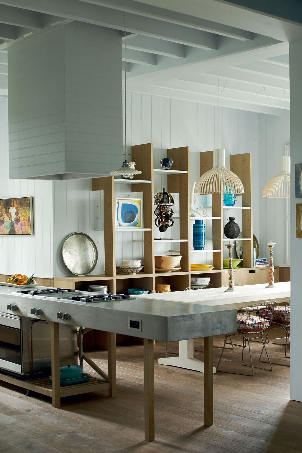 The English owners of this picture perfect beach house on Cap Ferret enlisted the combined efforts of local builder Guy...