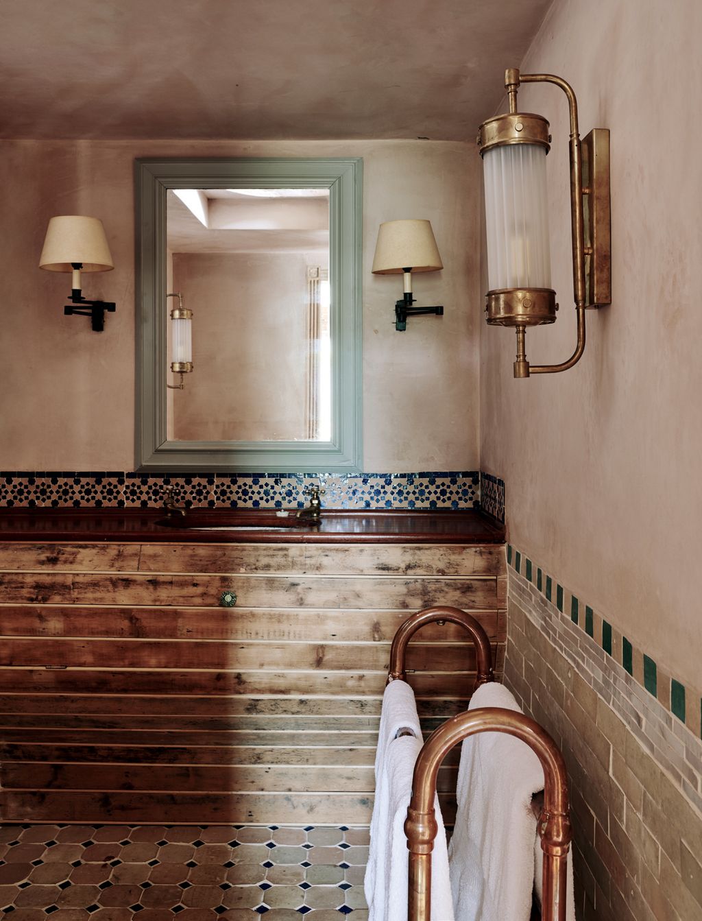 Image may contain Interior Design Indoors Tub Room and Lighting