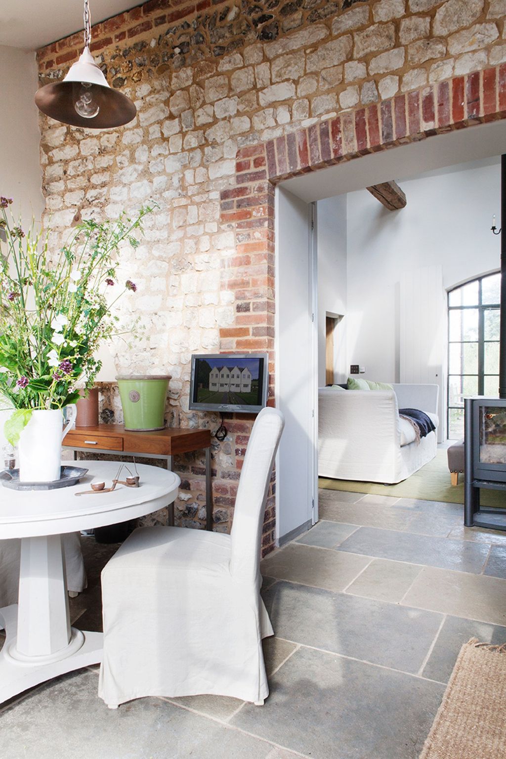 Conservatory Dining Area  Norfolk Barn Conversion | Real HomesConservatory Dining Area  White Country Barn | Real Homes
