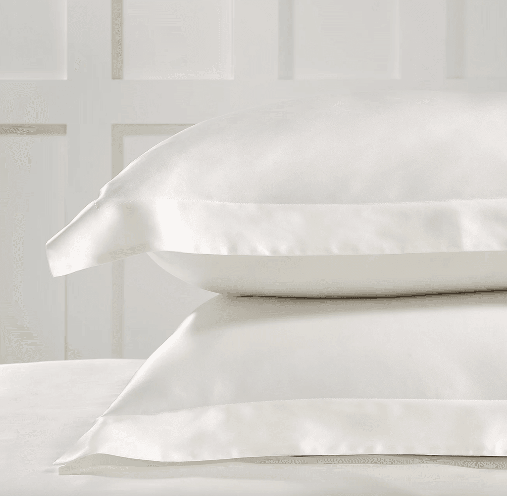 Image may contain Cushion Pillow Furniture Home Decor Tub and Bathtub