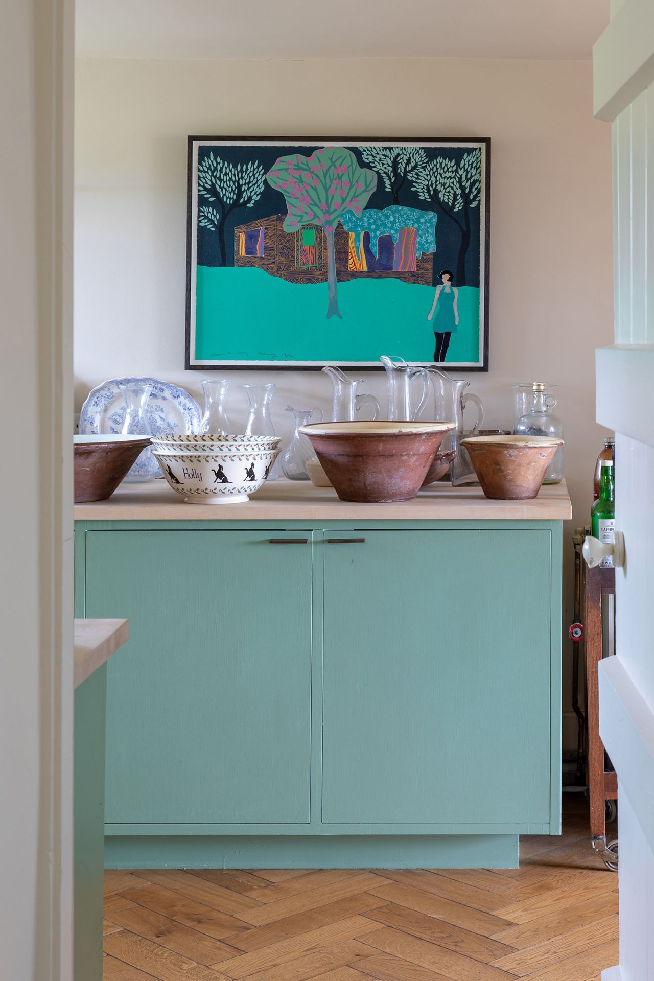 The perfect paint for design lovers with children and pets