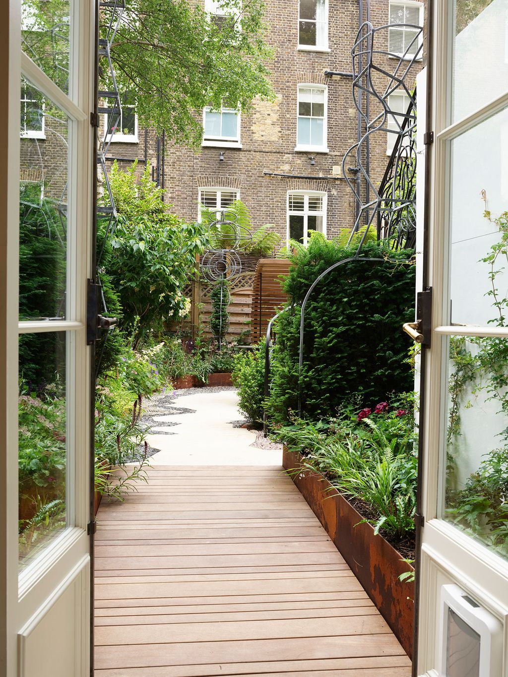 Image may contain Outdoors and Garden