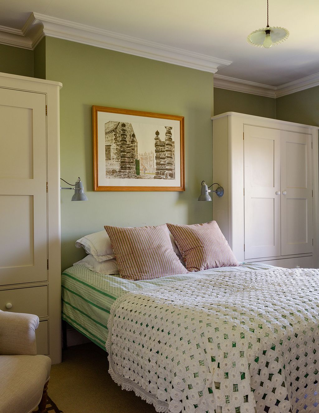 Image may contain Furniture Indoors Room Bedroom Bed and Interior Design