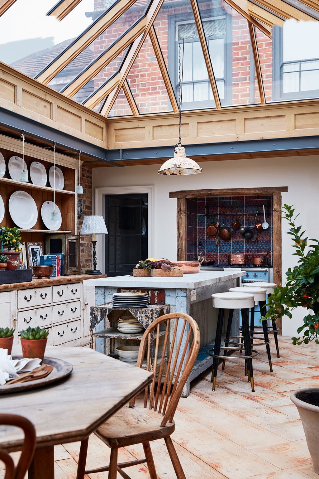 Bray House by Christopher Howe | Inside the February 2018 issue