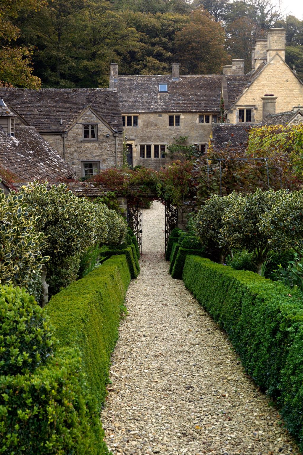 Image may contain Outdoors Roof Garden and Arbour
