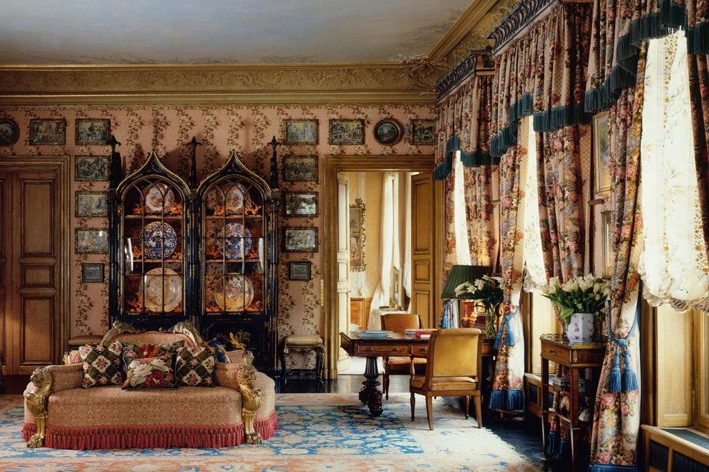 Princess Firyal of Jordan Paris Apartment | Geoffrey Bennison