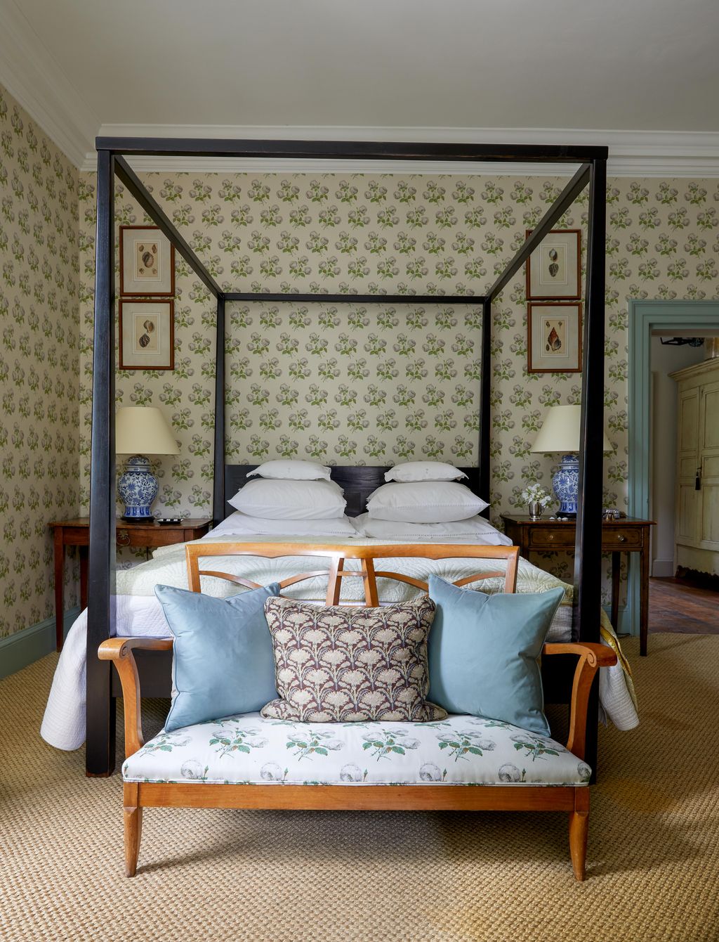 Image may contain Room Bedroom Indoors Furniture Interior Design and Bed