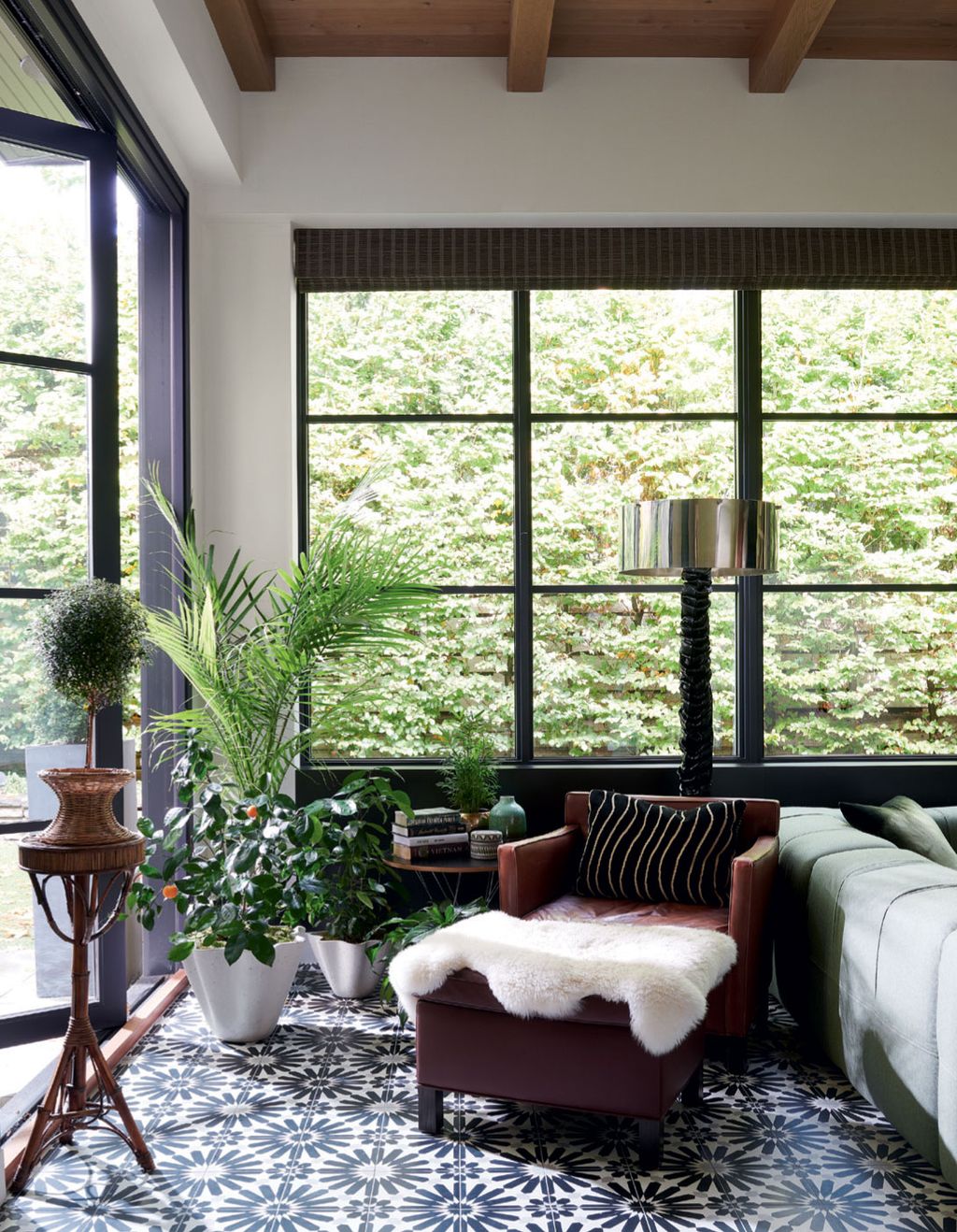 Image may contain Furniture Living Room Indoors Room Rug and Table