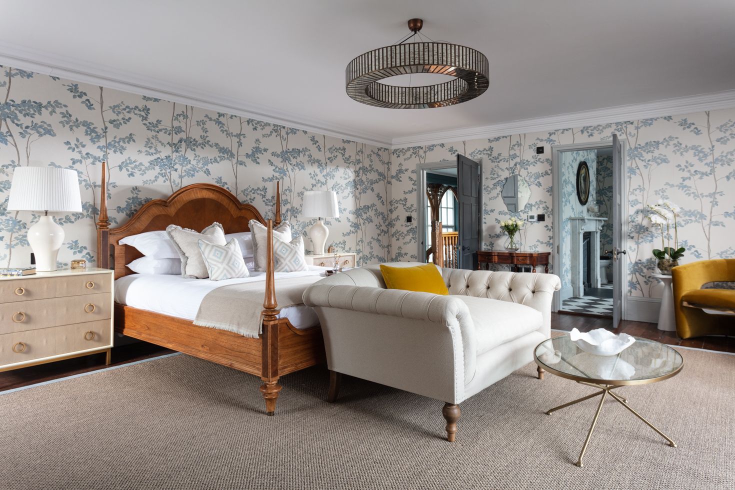 Insider Access Woodford Architecture and Interiors has updated a manor house in Cornwall for modern living