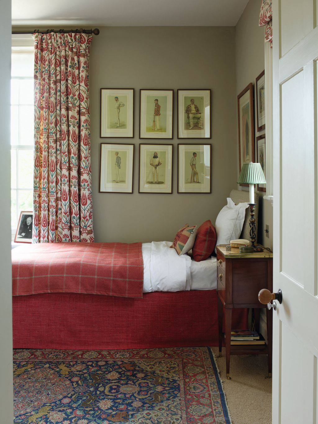 Image may contain Indoors Room Bedroom Furniture Dorm Room Rug and Bed