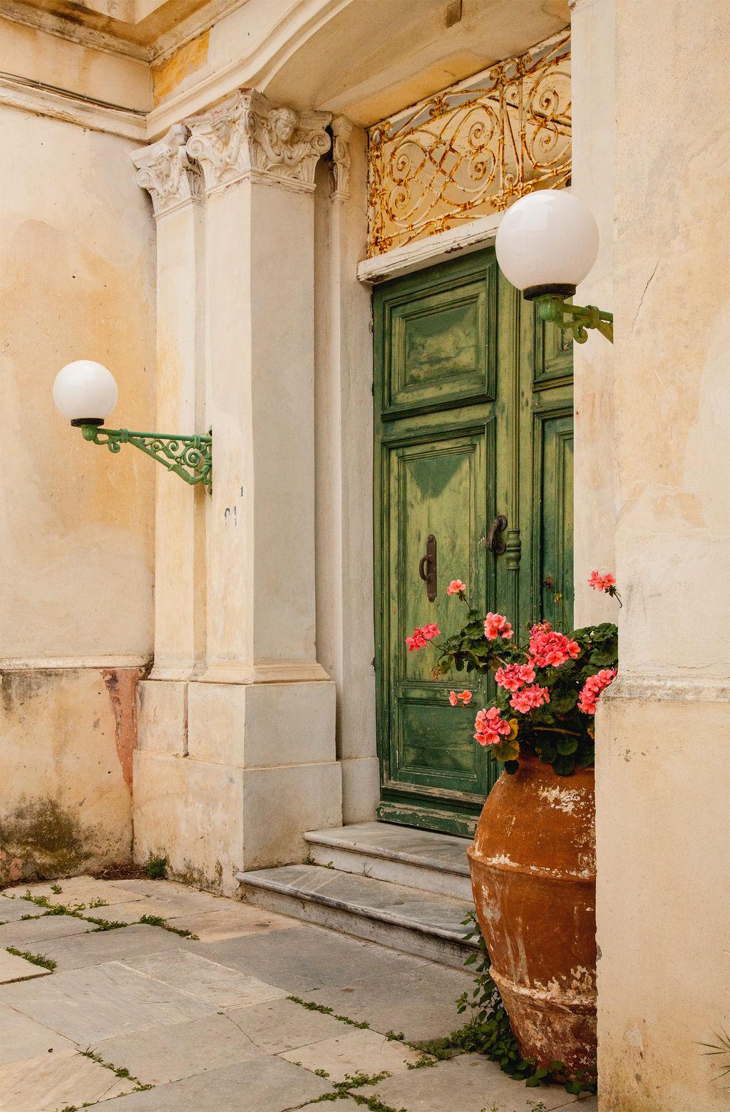 Image may contain Plant Path Walkway Flower Blossom Flower Arrangement Flower Bouquet Flagstone and Geranium