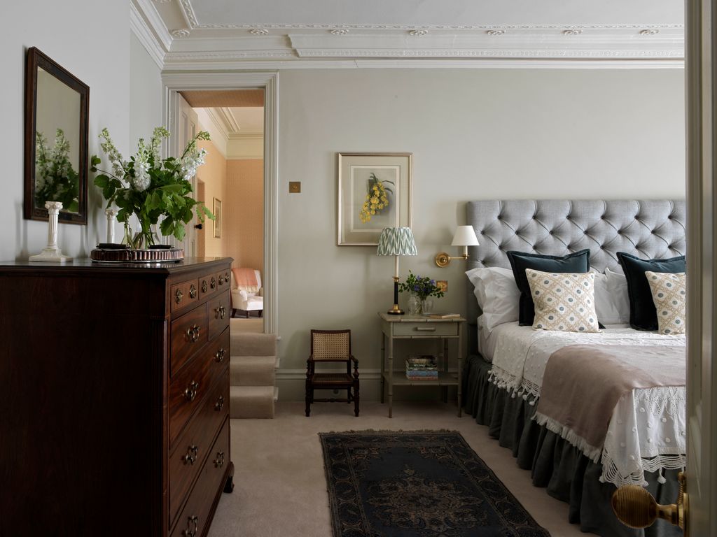 Room Bedroom Indoors Furniture Interior Design Living Room and Bed