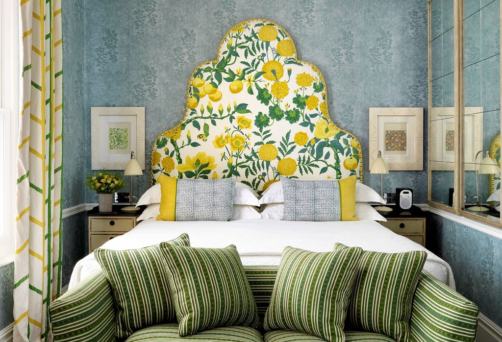 A stones throw away from the westend vibrant independent shops and Covent Gardens eclectic collection of restaurants and...