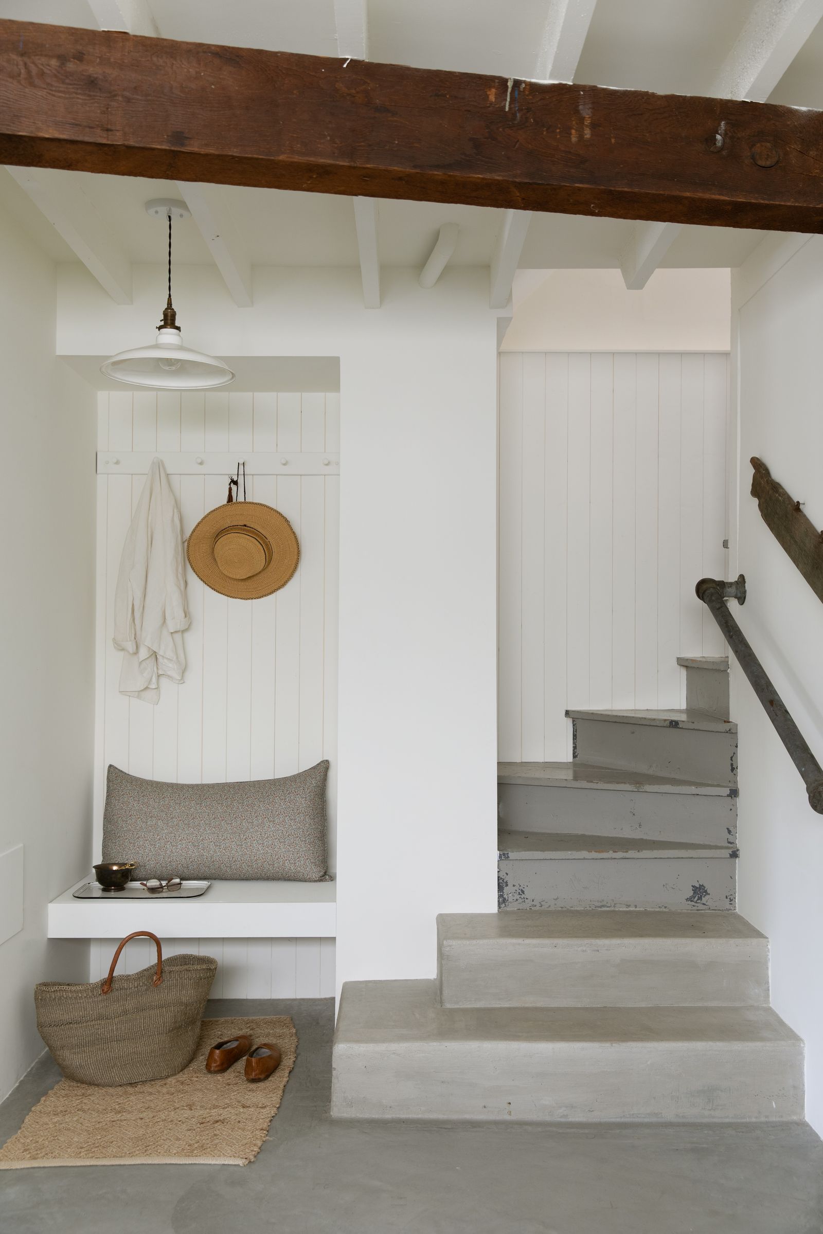 The dropstair to the basement after Hana's redesign.