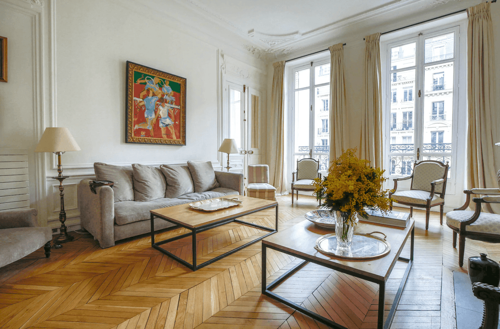 With balcony views directly onto the impressive Panthon to the left and the verdant Jardin du Luxembourg to the right...
