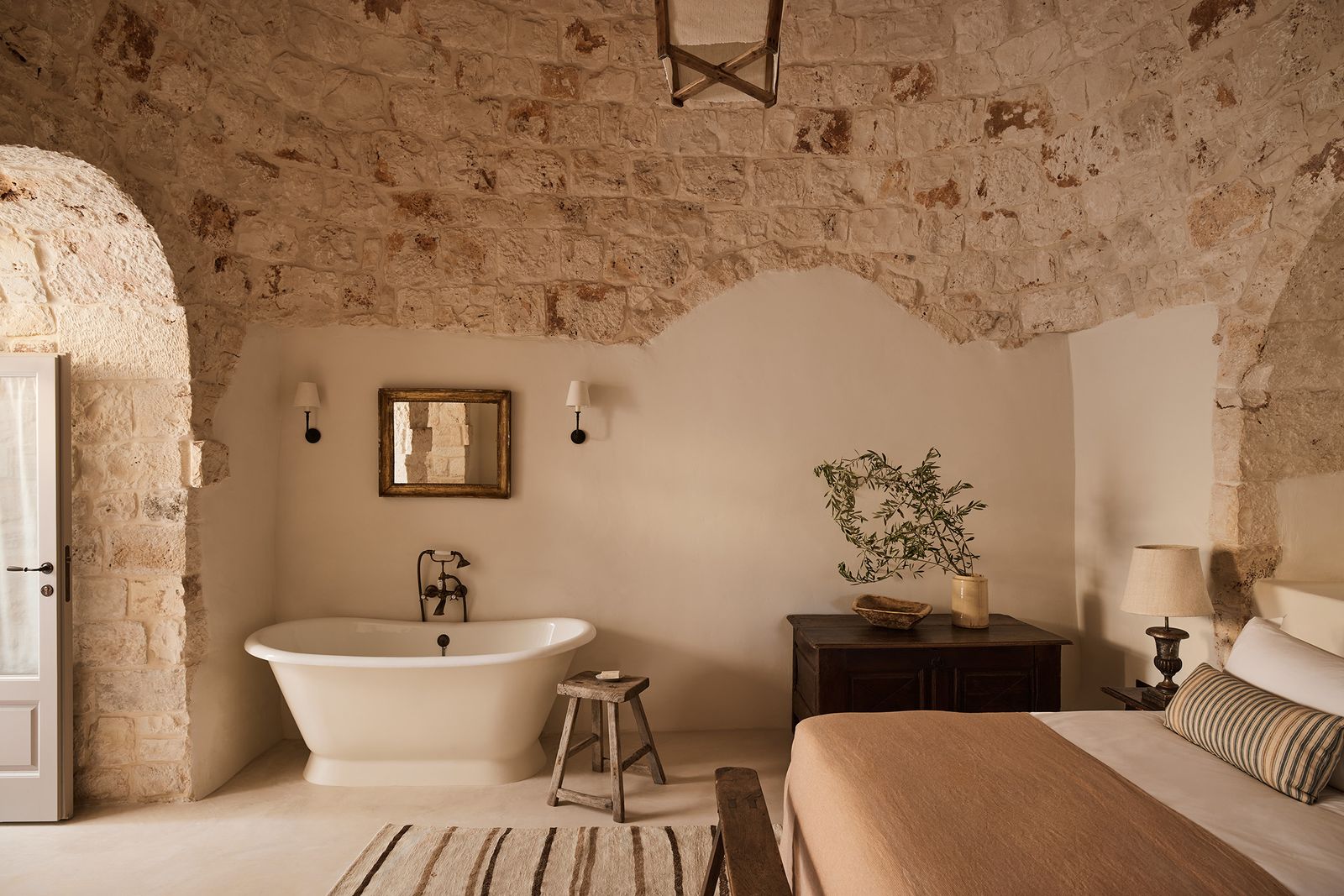 Masseria Pistola A secluded and serene Villa in the heart of Puglia decorated by James Thurstan Waterworth