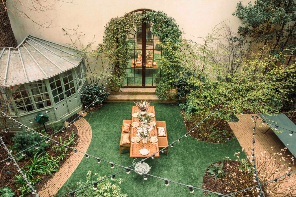 Paris home sezane backyard