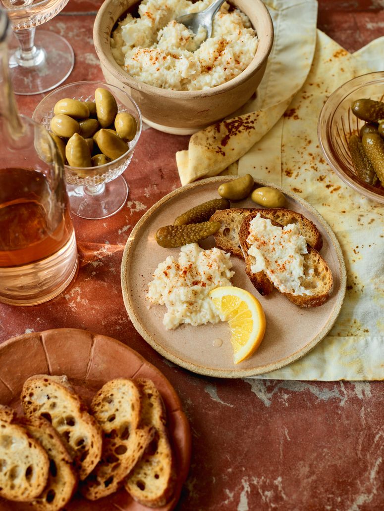 Courgette and goat's cheese fritters