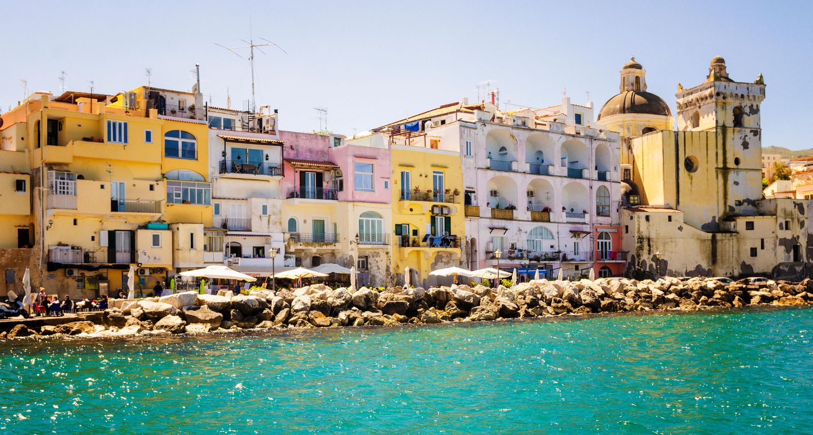 Restaurants on the sea in Ischia Ponte