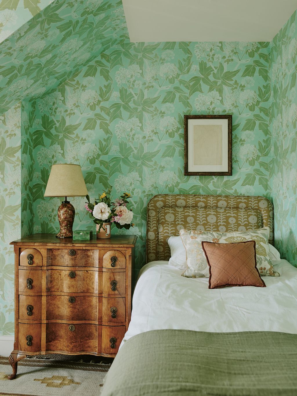 Right at the top of the house Rosies former studio has now become a dressing room and spare bedroom. Tamsin chose Marthe...