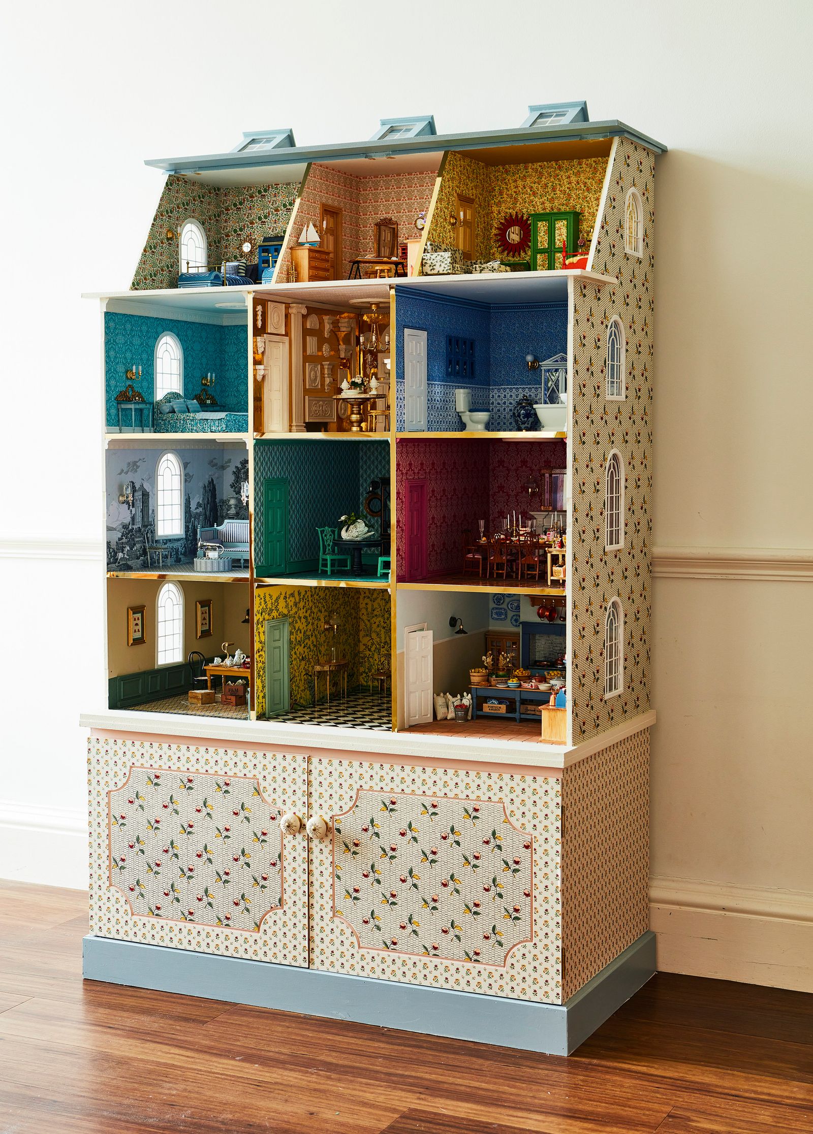 Using templates and gin I retrofitted wallpaper from Antoinette Poisson and Howe at 36 Bourne Street to create a...