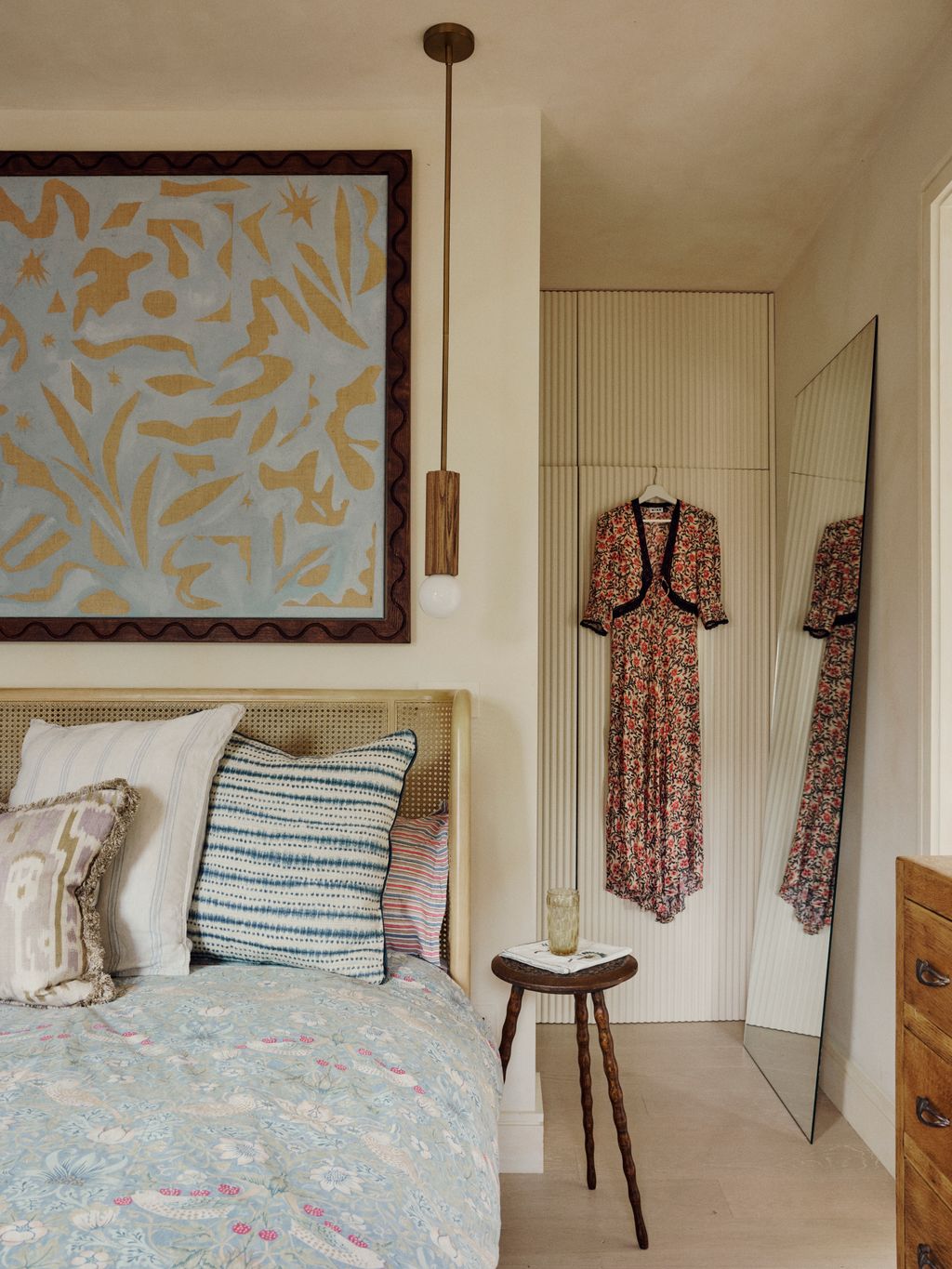 The primary bedroom has also been painted in ‘Bone by Bauwerk but Orlagh added a peach tint to give it a warmer...