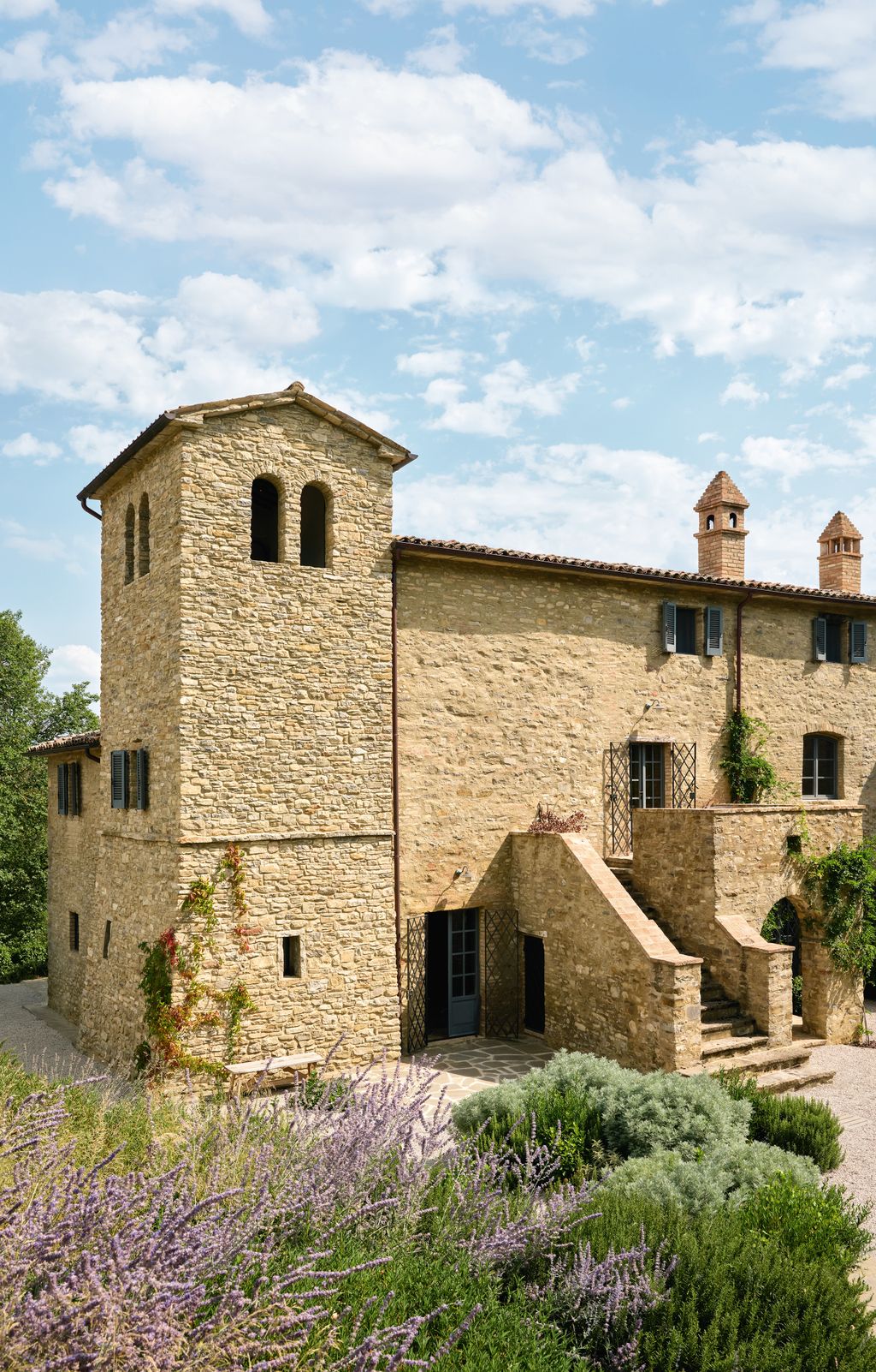 Hoping that behind the cement render there was a 16thcentury gem the owners of this house in Umbria set to work...