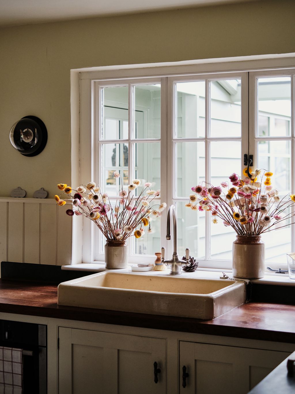 The kitchen sink is from Howe.