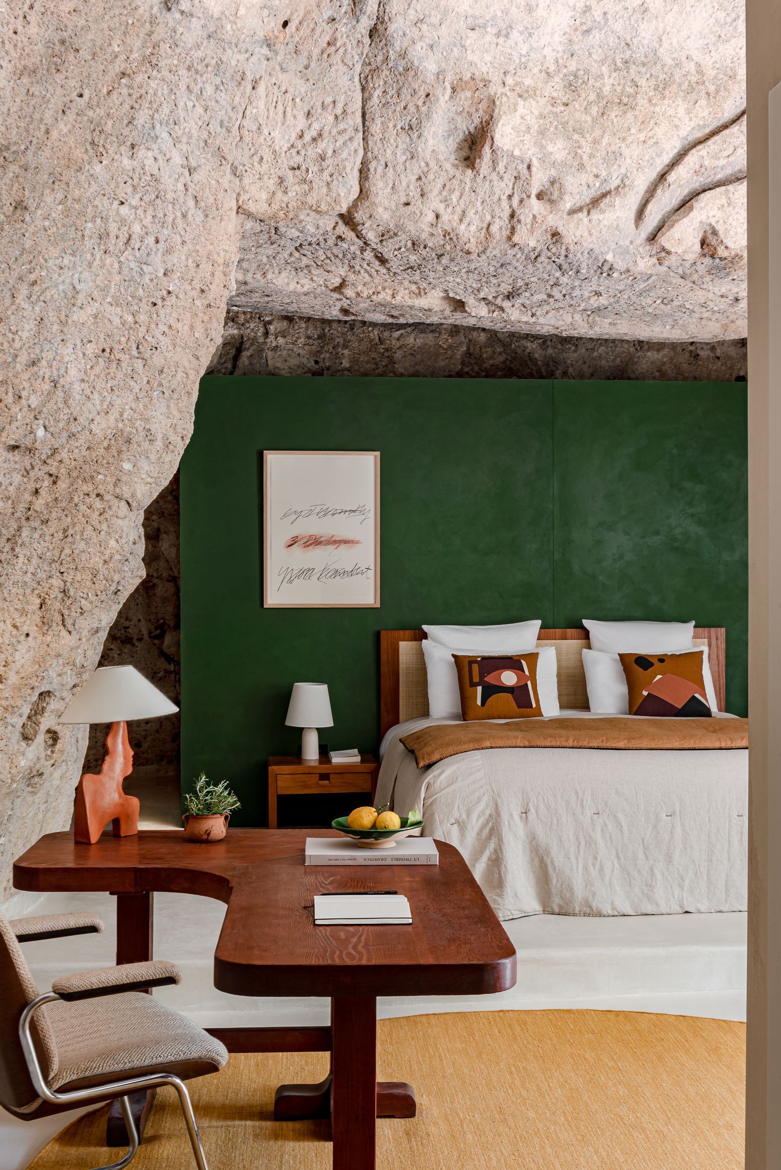 A bedroom in Mas de la Pepite in the CV Villas collection