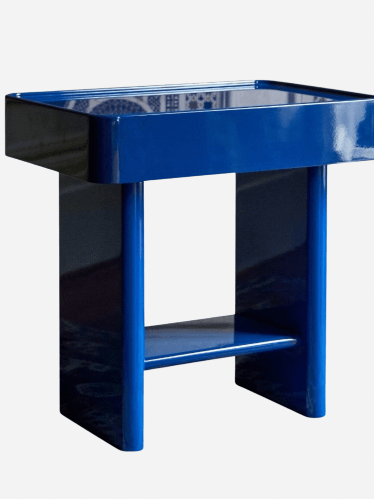 Image may contain: Animal, Aquarium, Fish, Sea Life, Water, Mailbox, Furniture, and Table