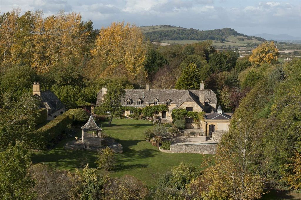 Image may contain Architecture Building Housing Outdoors House and Manor