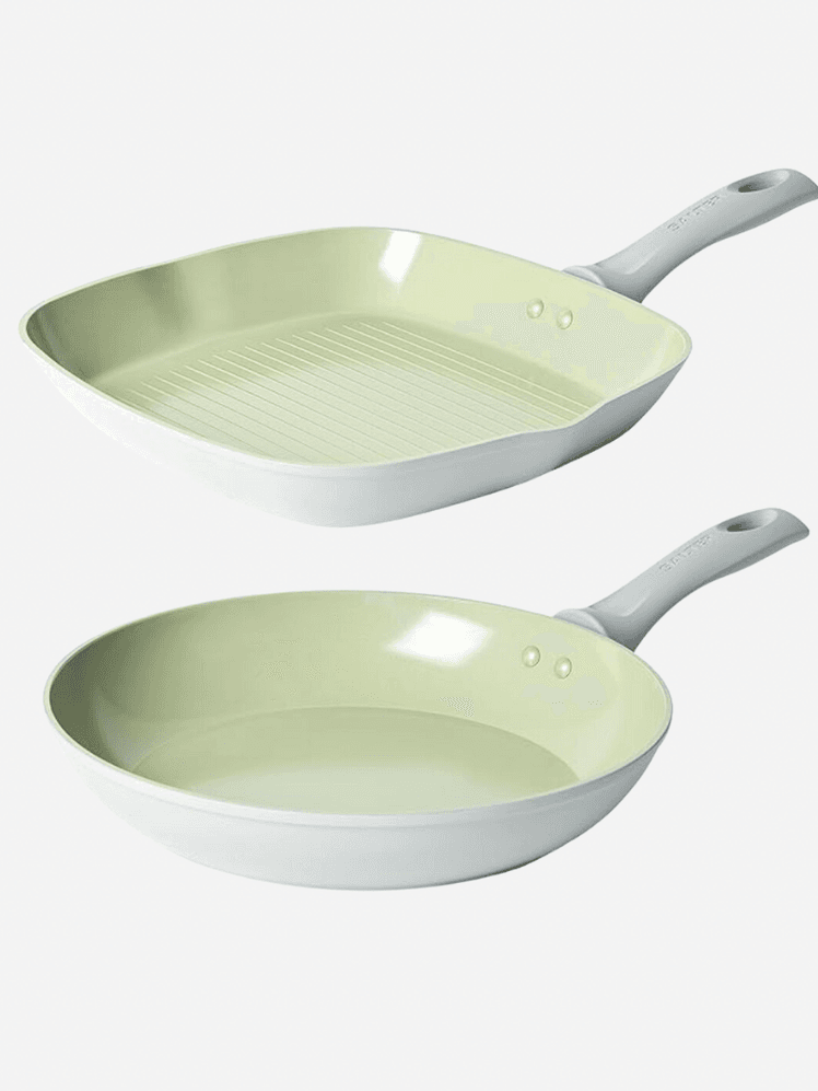 Image may contain: Cooking Pan, Cookware, Frying Pan, and Smoke Pipe