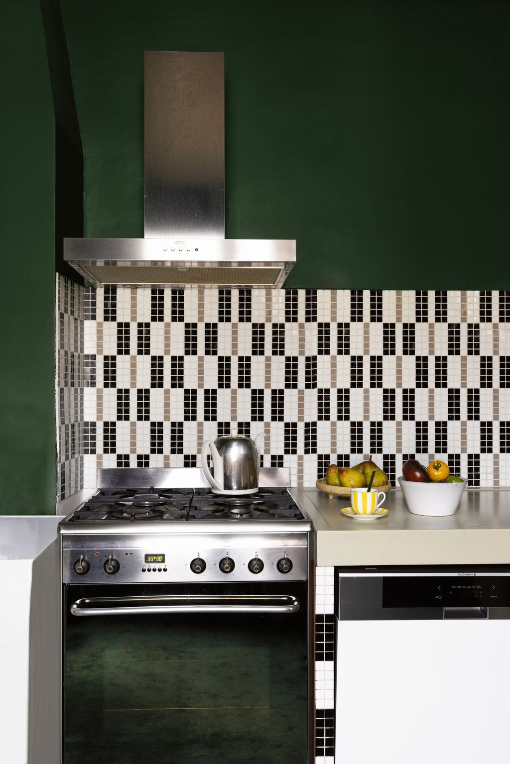Image may contain Indoors Kitchen Interior Design and Cooktop