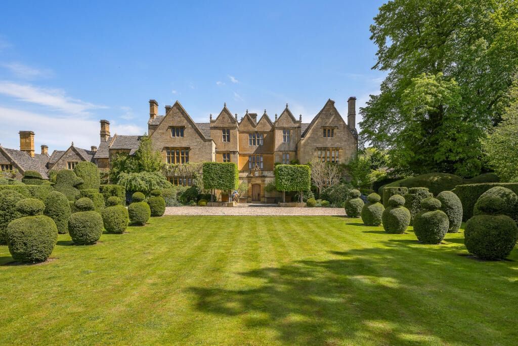 Image may contain Architecture Building Housing House and Manor
