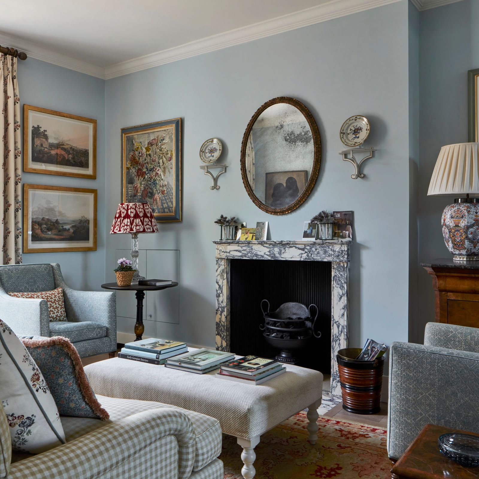 A dream cottage in Chelsea with the feel of a country house in miniature