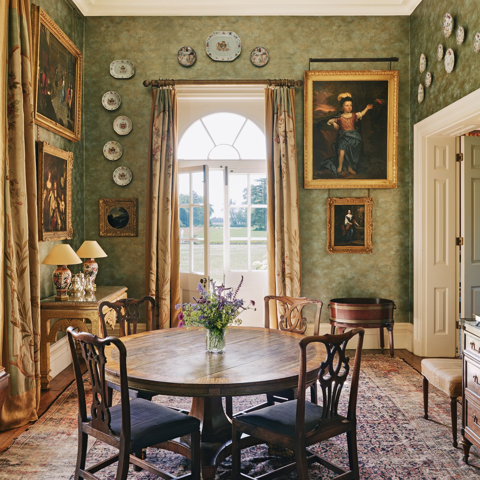 What it’s really like to take on a house that’s been in the family for generations