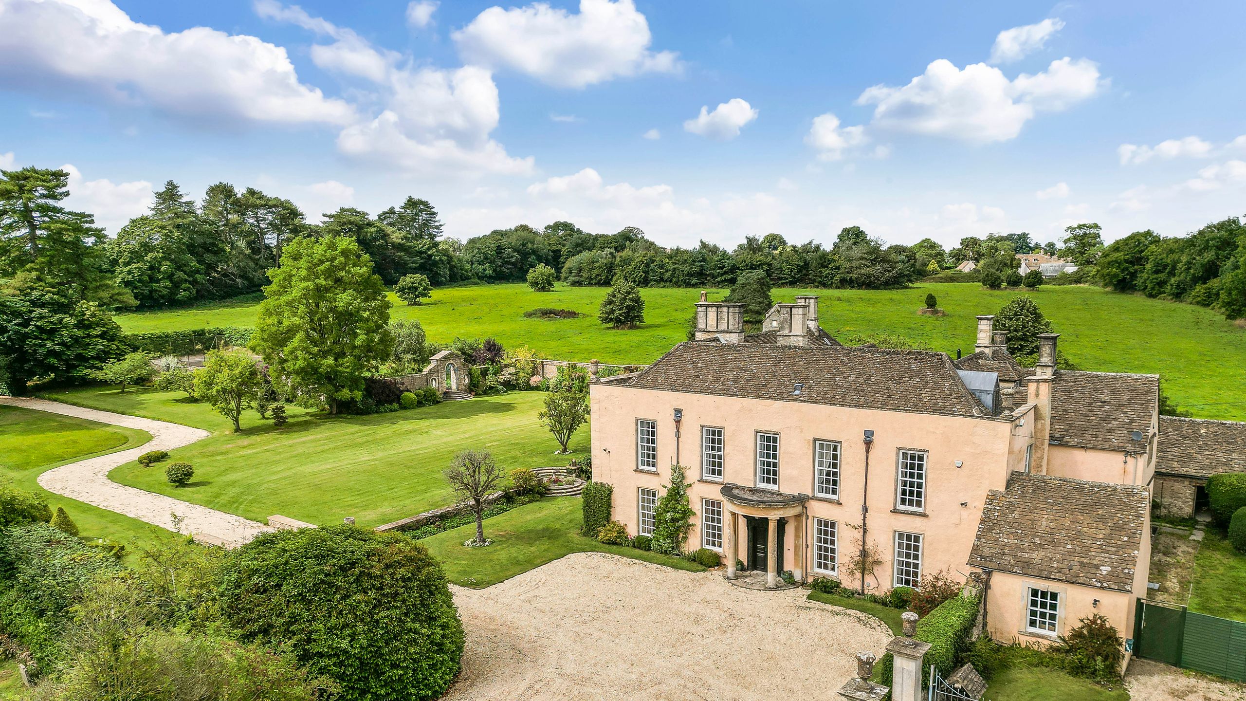 Image may contain Architecture Building Housing House Manor and Outdoors