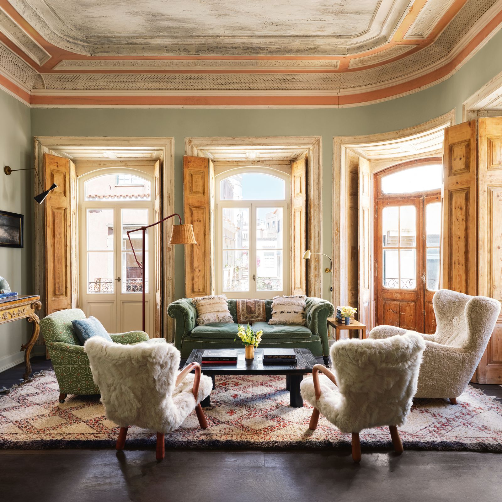 Julian Chichester brings laid-back charm to an historic townhouse on the Portuguese coast