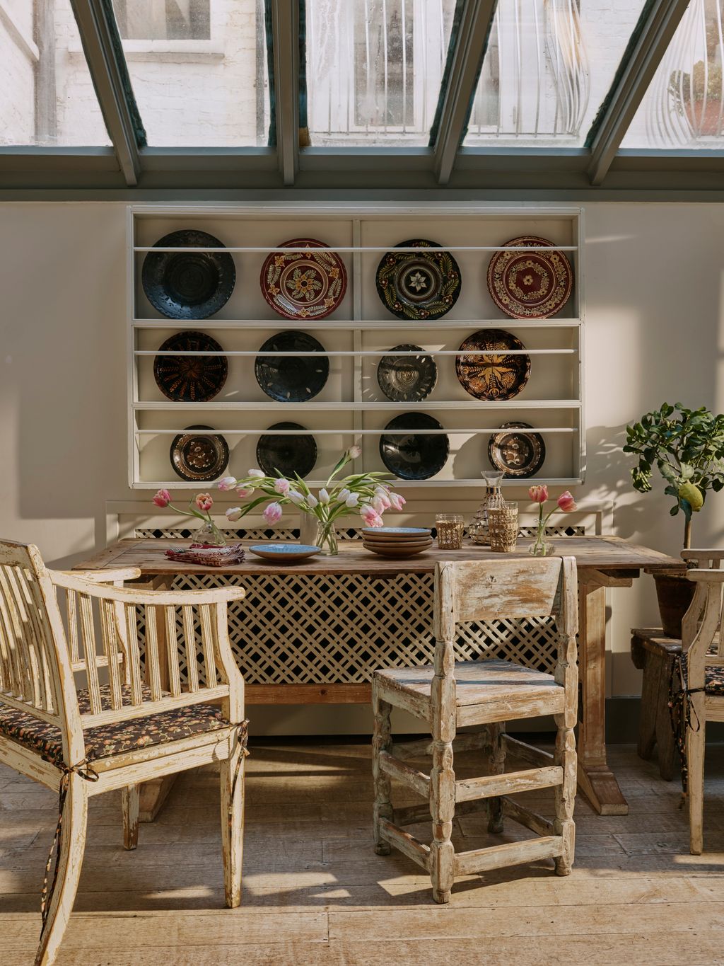 In the kitchen a skylight floods the room with sunshine and prevents the lower ground floor flat from feeling dark and...