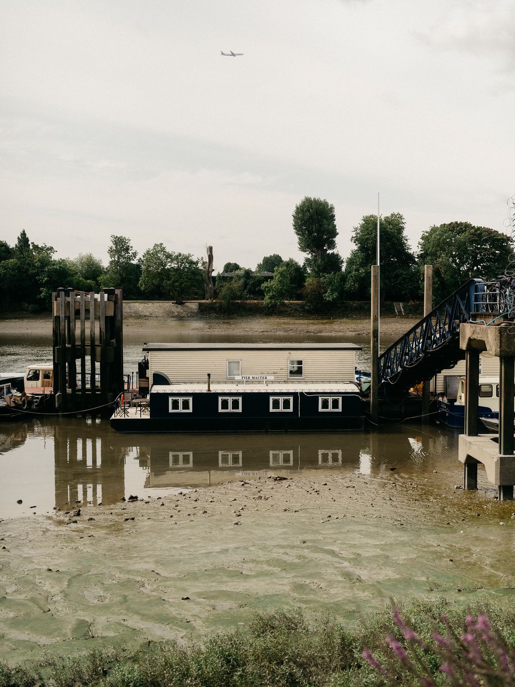 Tarkas studio is situated on a pontoon on the Thames at Hammersmith